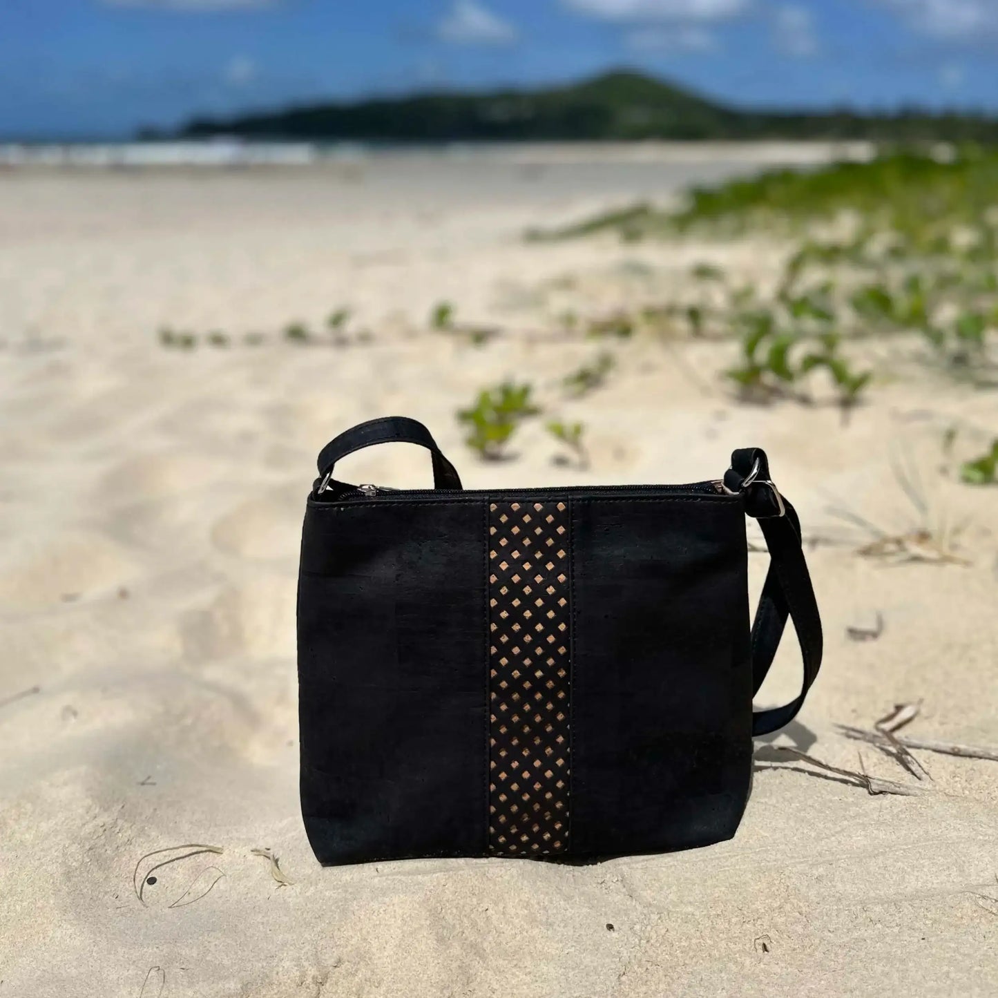 New~Stunning Minna Cork Bag