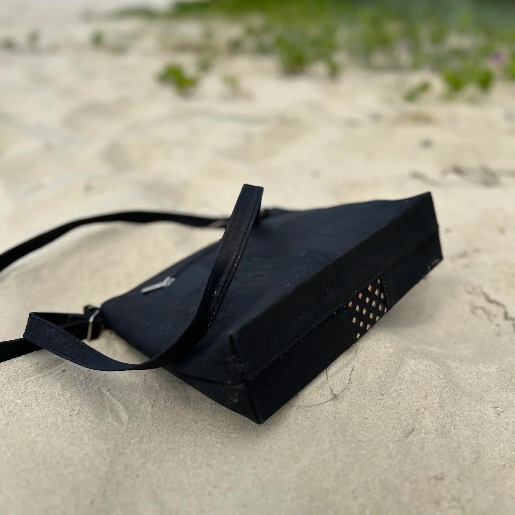 New~Stunning Minna Cork Bag