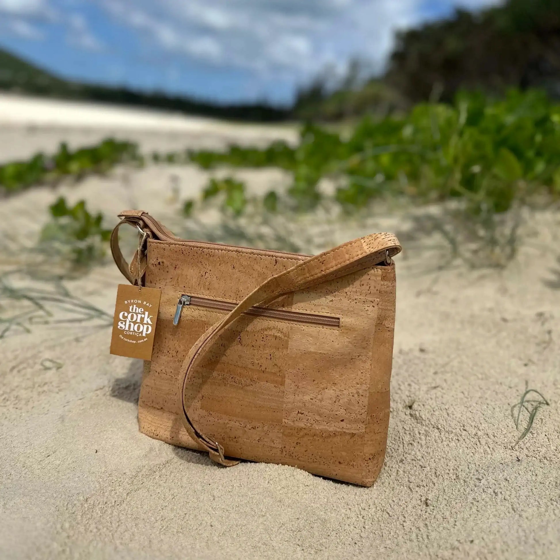 New~Stunning Minna Cork Bag