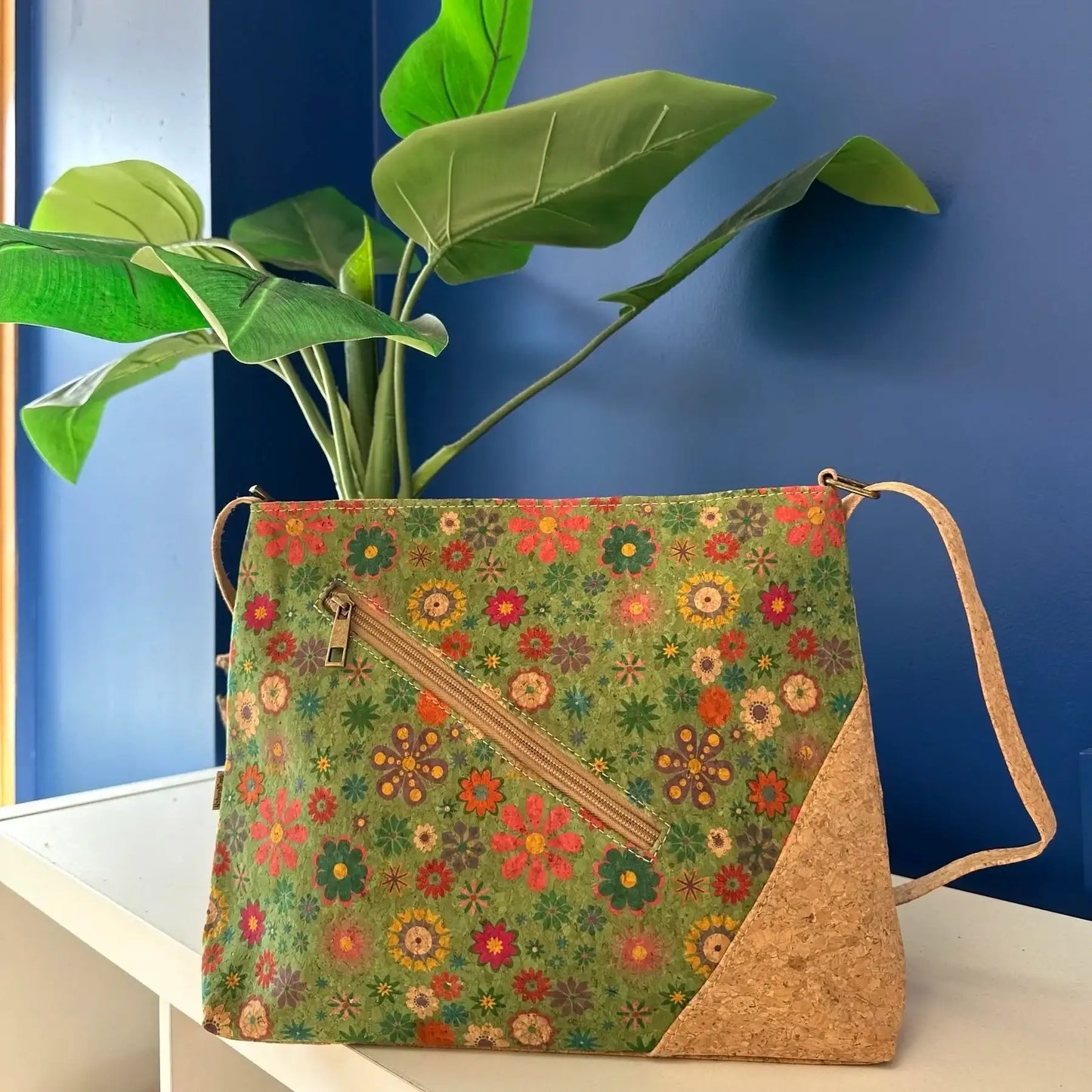 Nina Cork Shoulder Bag