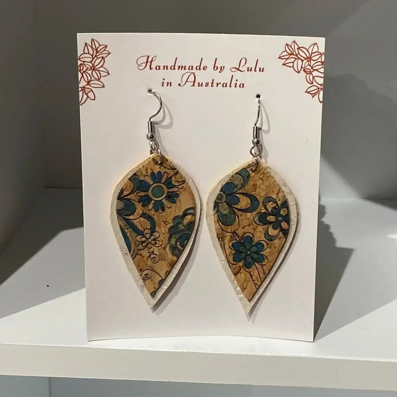 Handmade Cork Earrings with Green Flowers - Surgical Steel | Vegan - The Cork Shop
