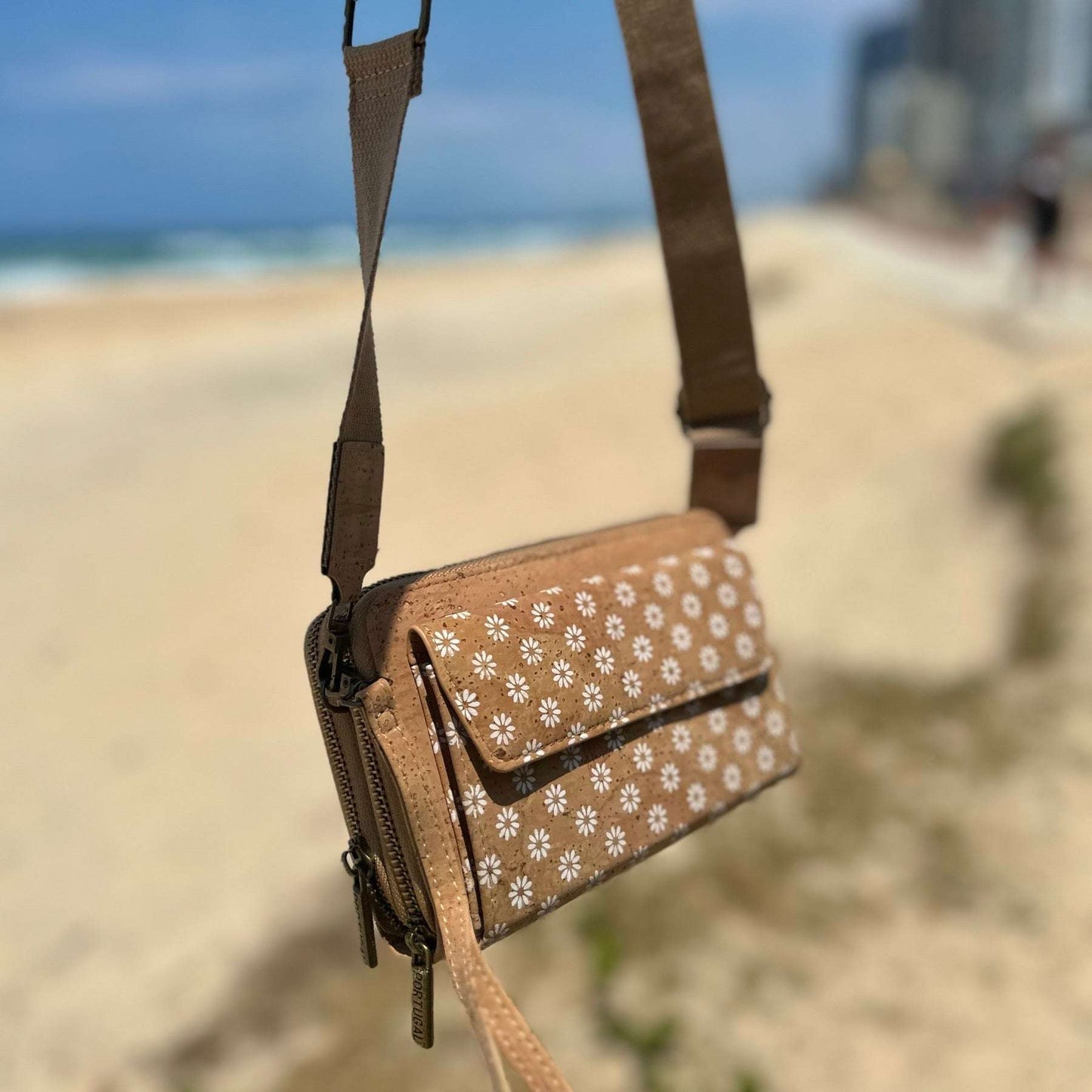 Annie Convertible Cork Purse & Crossbody Bag - Eco-Friendly Wallet