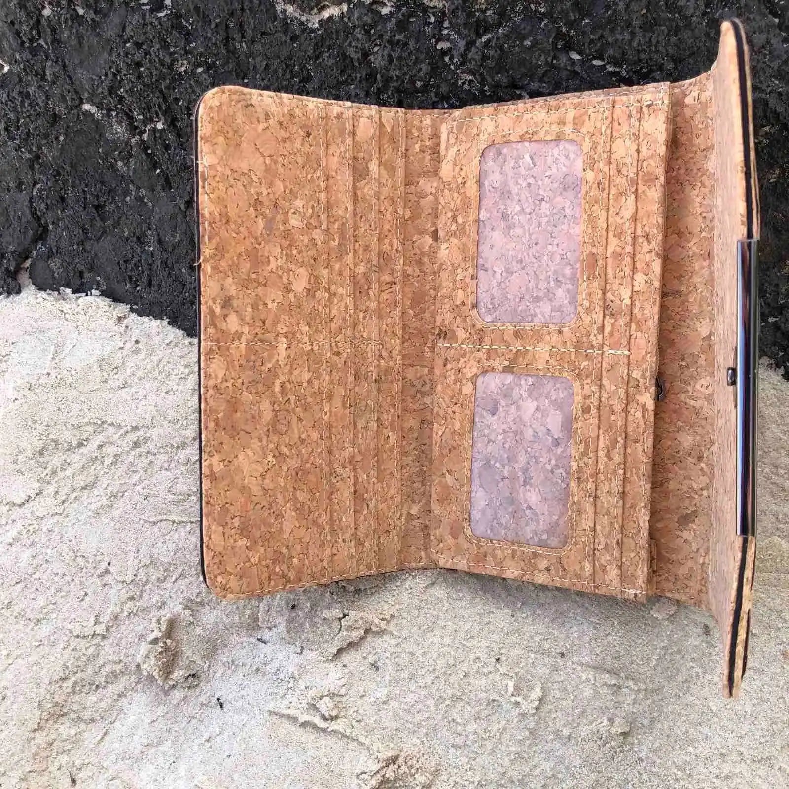 NEW  Geo Wallet Deluxe - Four Colours