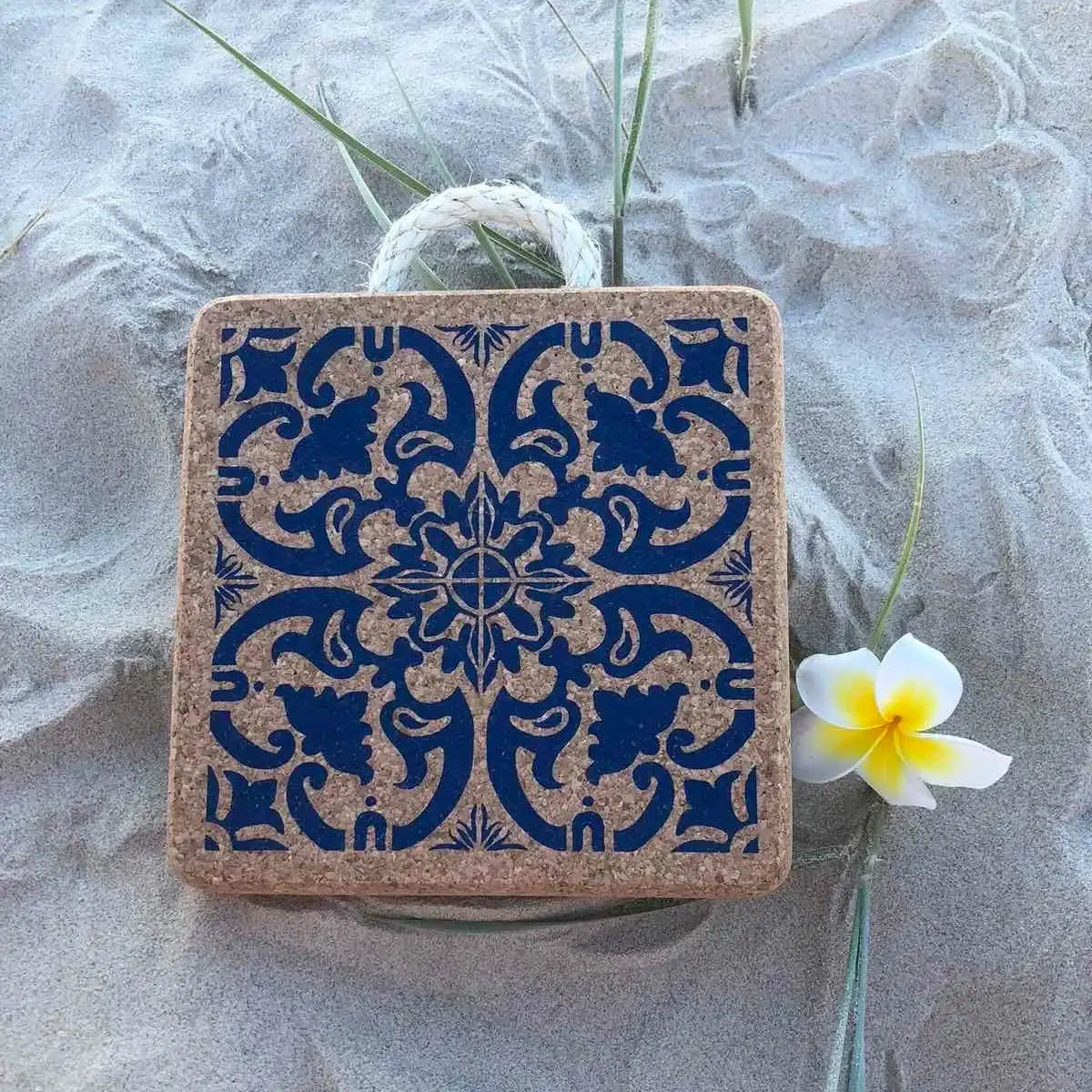 Best Sellers~Patterned Trivet with Rope