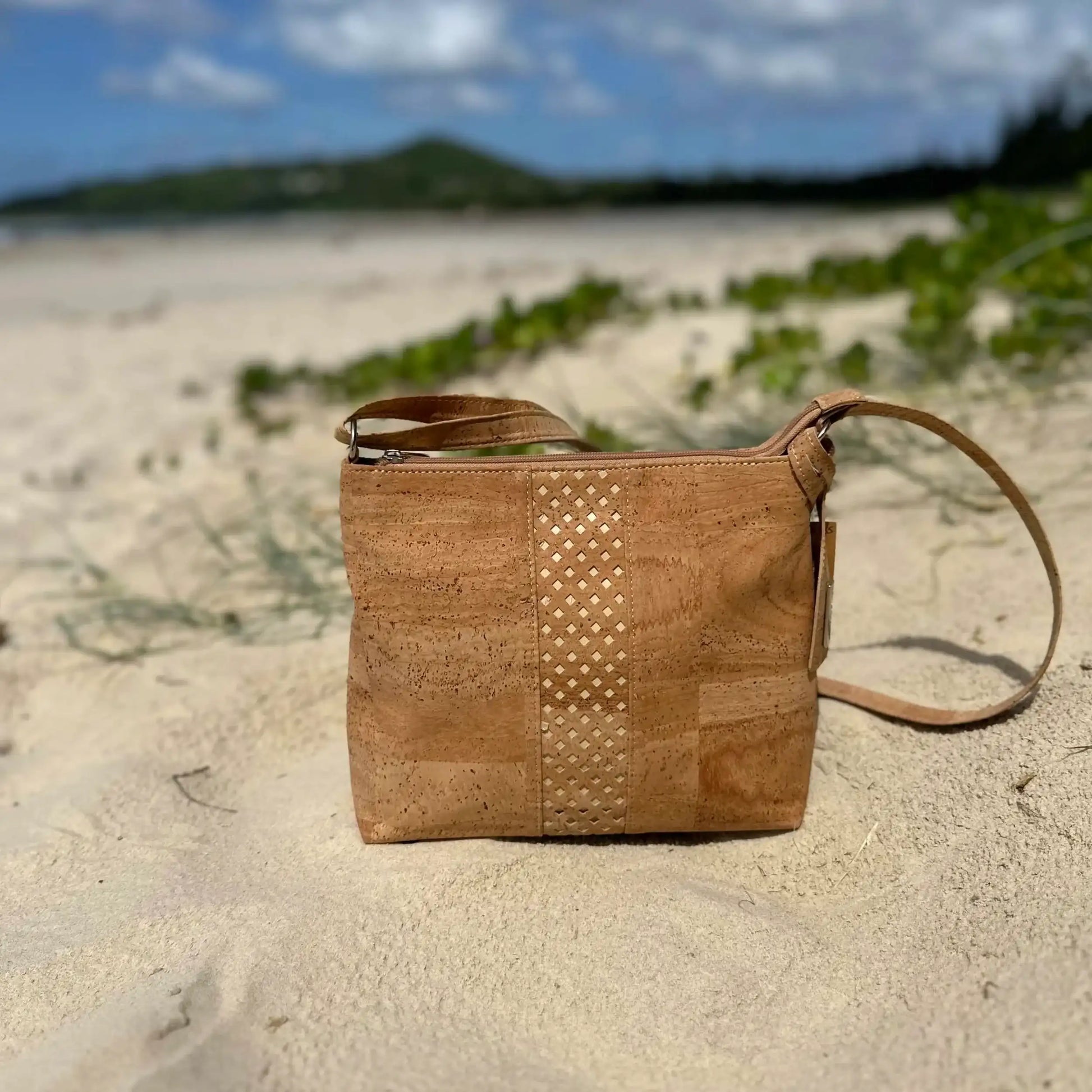 New~Stunning Minna Cork Bag