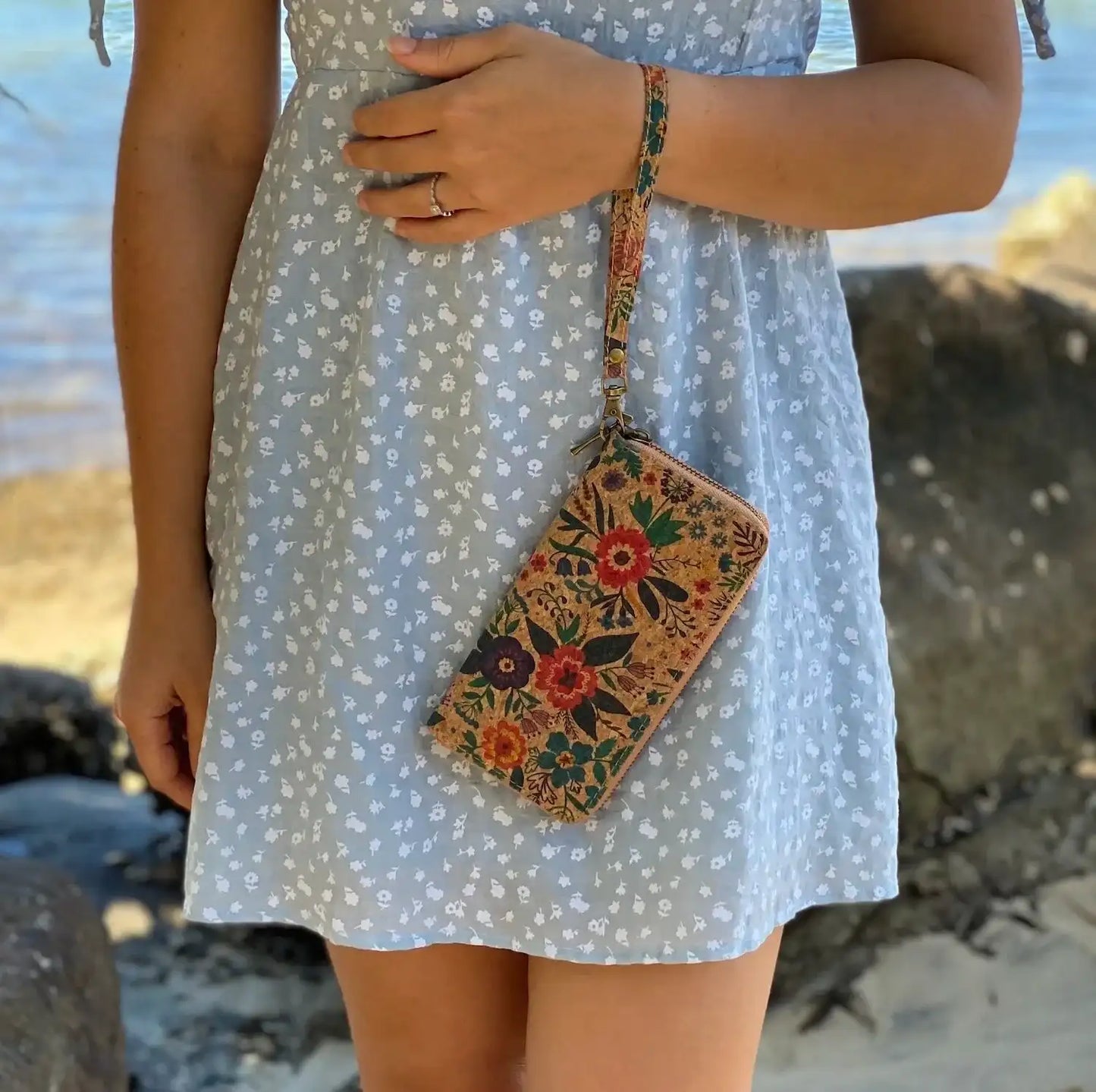 Cork Zip Wallet with Hand Strap - Kylie