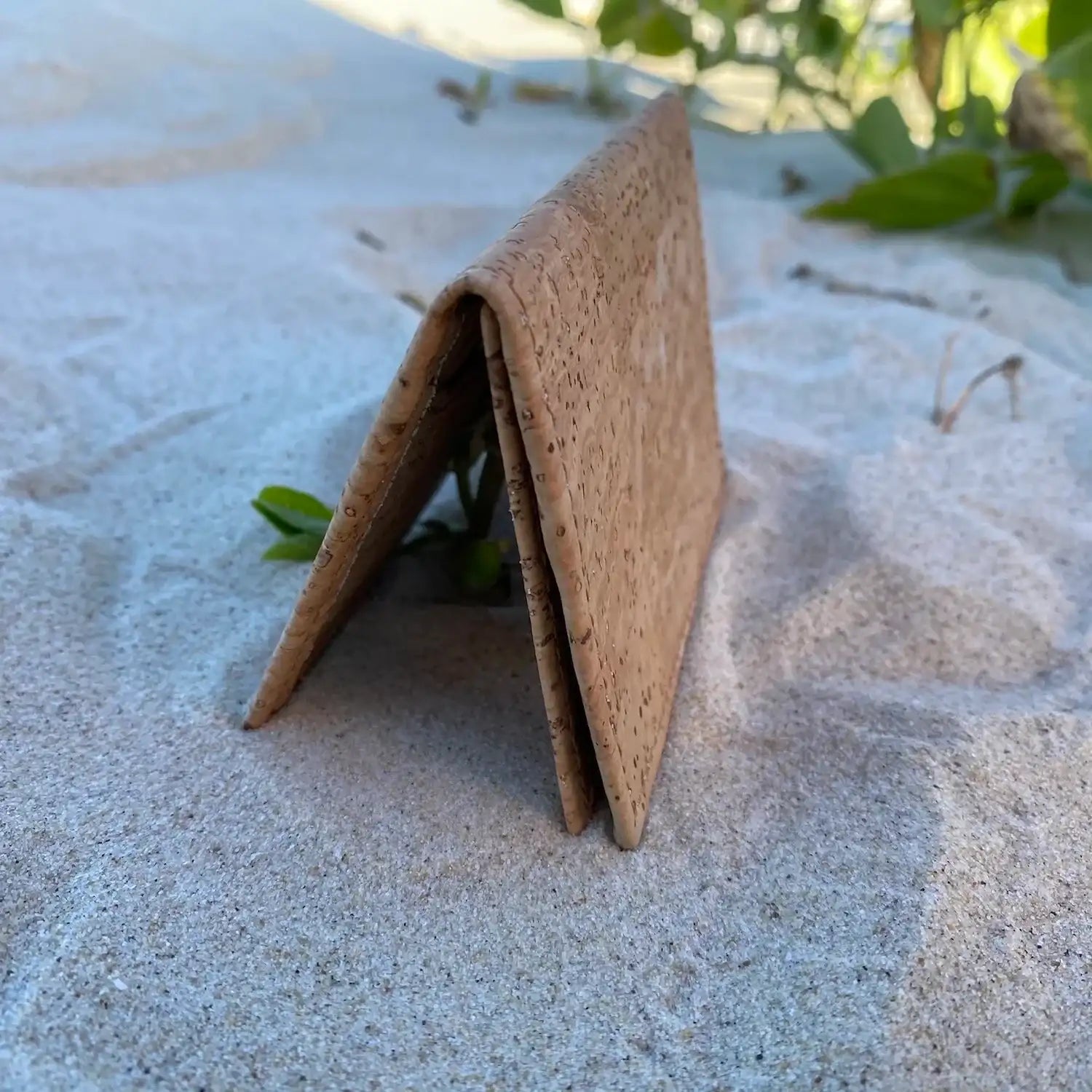 Compact Wallet with RFID Protection- Loui