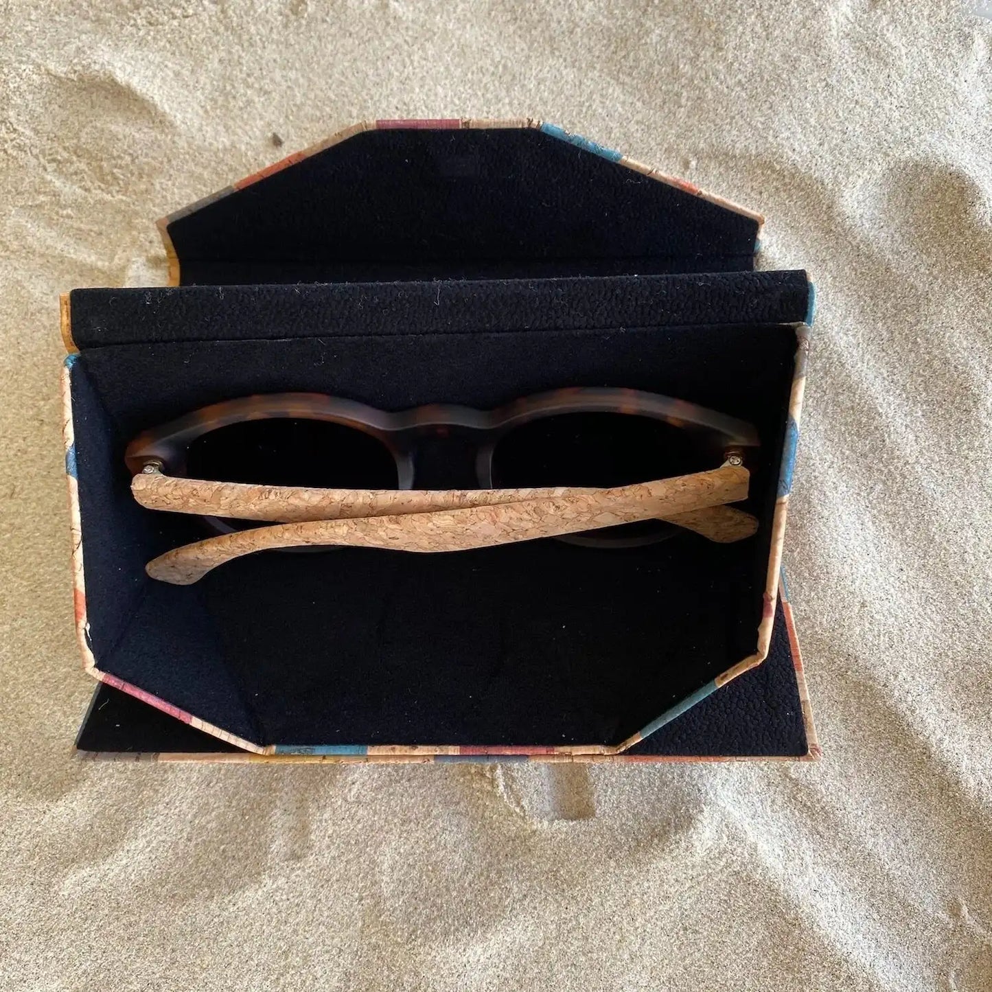 Mens Gift Box - Natural Cork Wallet, Sunglasses, Case & Coffee Cup