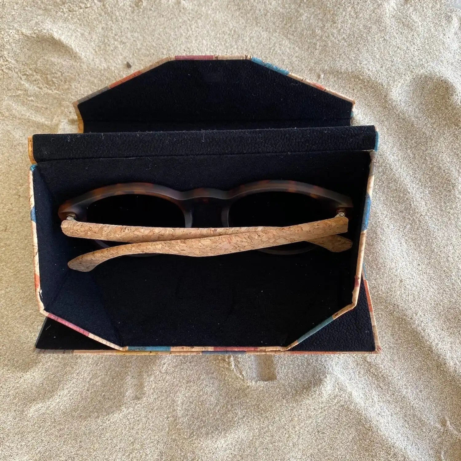 Mens Gift Box - Natural Cork Wallet, Sunglasses, Case & Coffee Cup